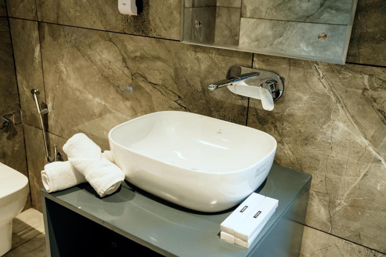 Redwood Resort Panchkula Eksteriør billede